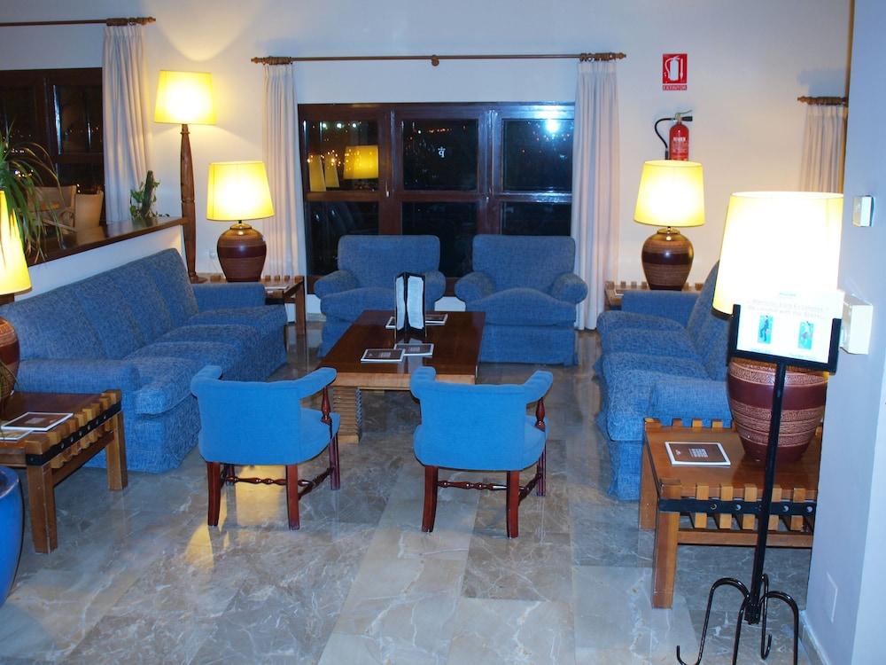 Parador De Melilla Exteriér fotografie